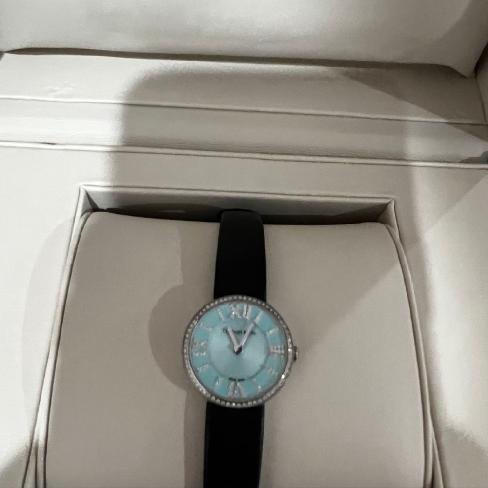 🩵Tiffany & Co. Diamond Watch 🩵 - Picture 8 of 11